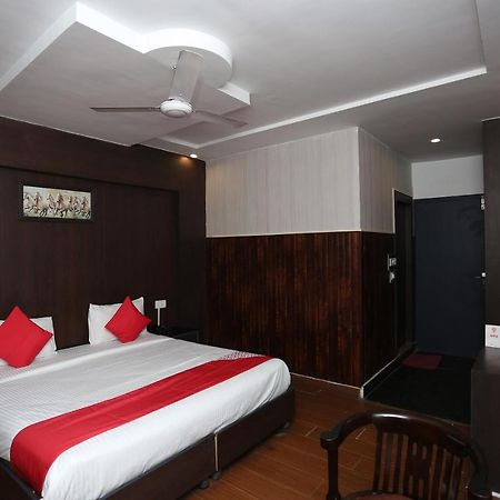 Oyo 5844 Hotel Drive Inn Raiwala Extérieur photo